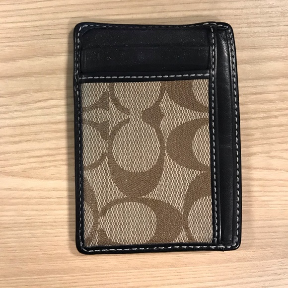 Coach Wallet Card Colder - Picture 2 of 4
